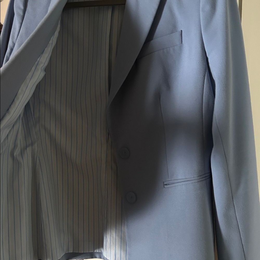 Tahari blazer - Picture 4 of 10